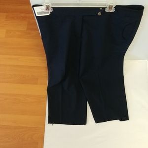 Women's Golf Clothes